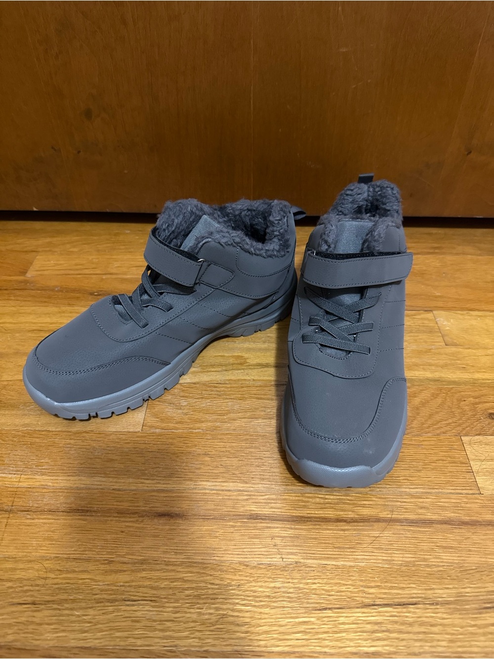 Men's Grey Insulated Winter Boots with Hook-and-Loop Strap
